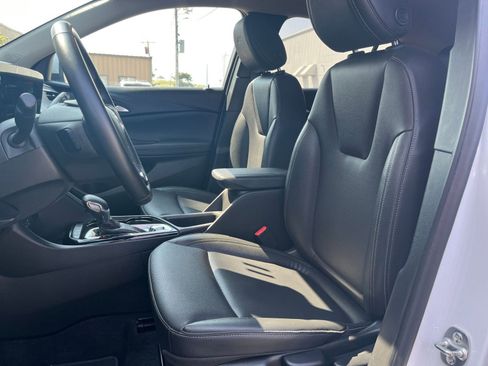 Used 2024 Buick Encore GX Sport Touring image 32
