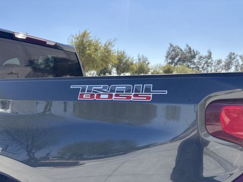 Used 2019 Chevrolet Silverado 1500 LT Trail Boss image 12