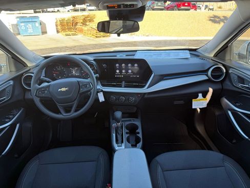 New 2026 Chevrolet Trax LS w/ LS Convenience Package image 15