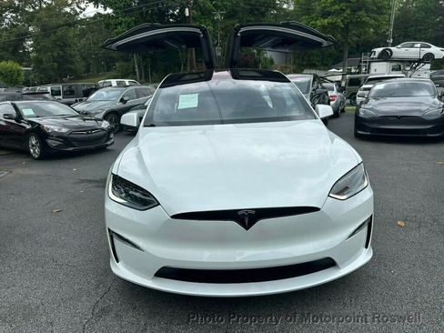 Used 2025 Tesla Model X AWD/4WD image 11