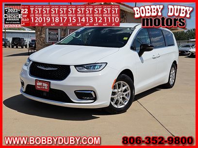 Used 2024 Chrysler Pacifica Touring-L