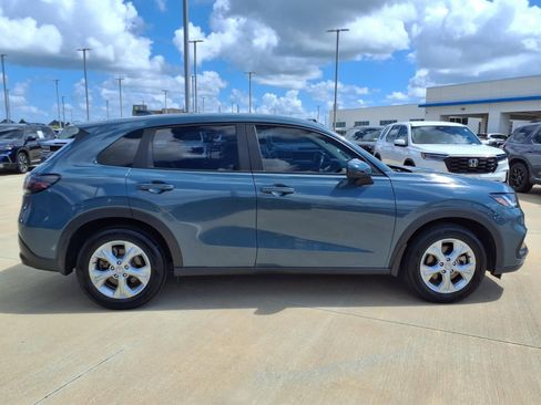 Used 2025 Honda HR-V LX image 8