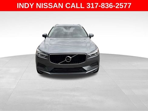 Used 2018 Volvo XC60 T5 Momentum w/ Vision Package AWD/4WD image 2