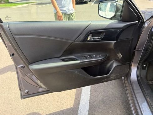 Used 2014 Honda Accord Sport image 8