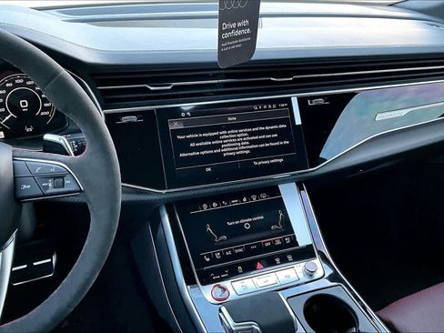 New 2026 Audi RS Q8 performance image 6