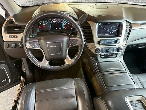 Used 2018 GMC Yukon Denali w/ Denali Ultimate Package image 25