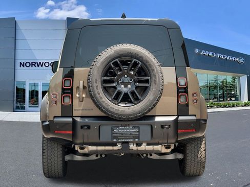 New 2026 Land Rover Defender 110 X-Dynamic SE AWD/4WD image 5