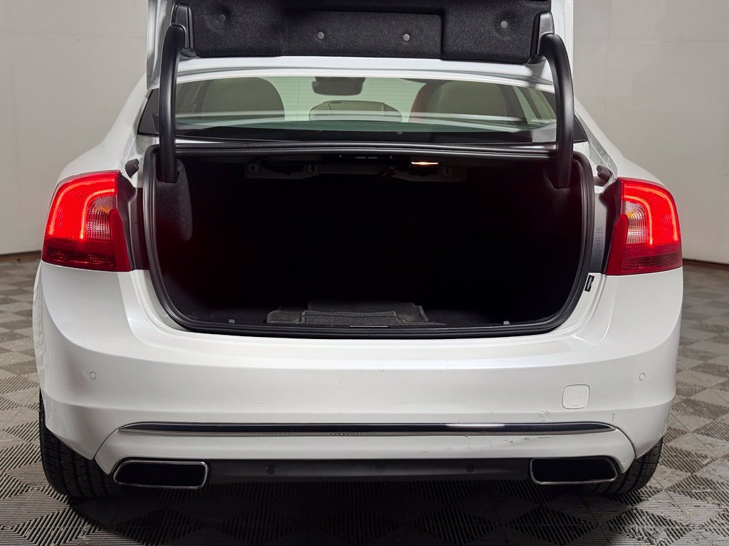 Used 2018 Volvo S60 T5 Inscription Platinum AWD/4WD image 6