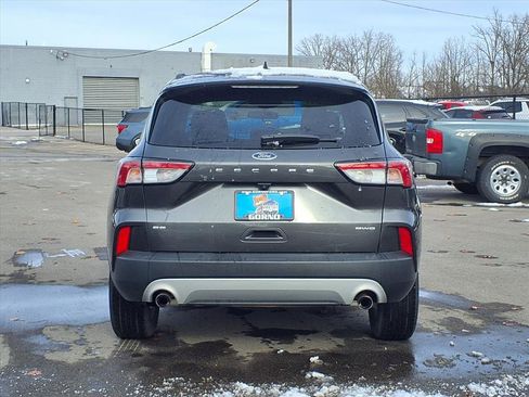 Used 2020 Ford Escape SE image 22