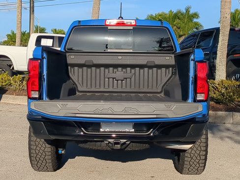 Used 2025 Chevrolet Colorado ZR2 w/ Technology Package image 13