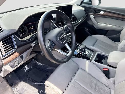 Used 2025 Audi Q5 e Premium AWD/4WD image 25
