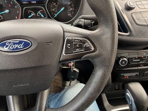 Used 2019 Ford Escape S FWD image 33