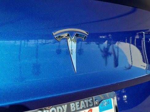 Used 2022 Tesla Model 3 Performance image 23