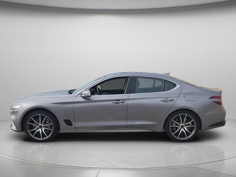 Used 2026 Genesis G70 2.5T RWD image 3