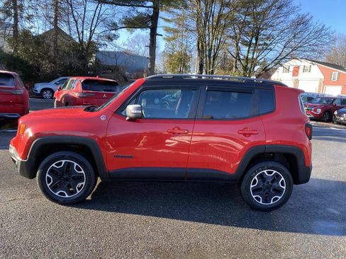 Used 2015 Jeep Renegade Trailhawk image 2