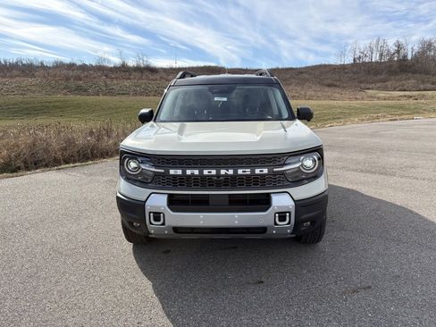 New 2025 Ford Bronco Sport Badlands image 8