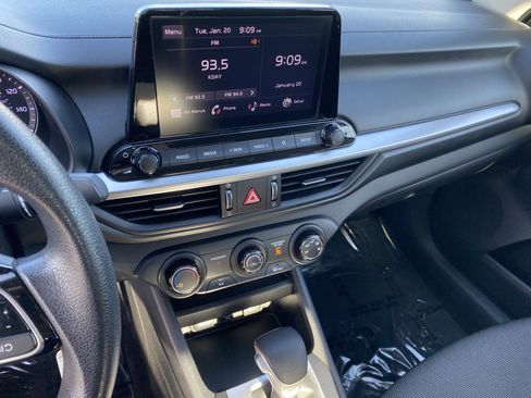 Used 2024 Kia Forte LXS image 16