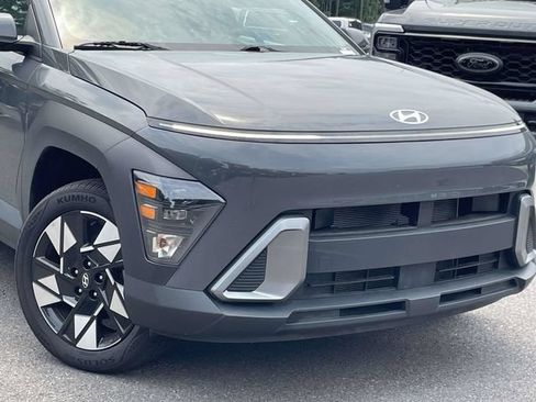 Used 2025 Hyundai Kona SEL AWD/4WD image 2