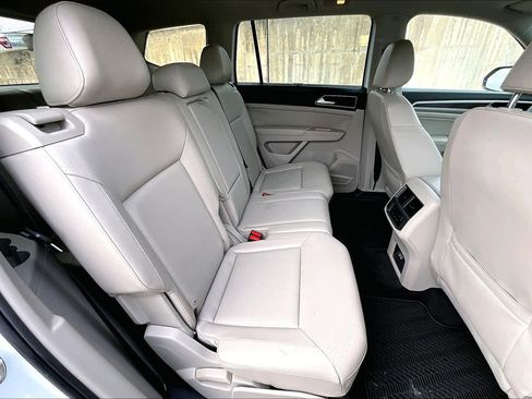 Used 2019 Volkswagen Atlas SEL image 19
