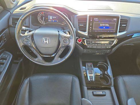 Used 2018 Honda Pilot Elite image 14