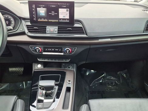 Used 2023 Audi Q5 2.0T Prestige AWD/4WD image 16