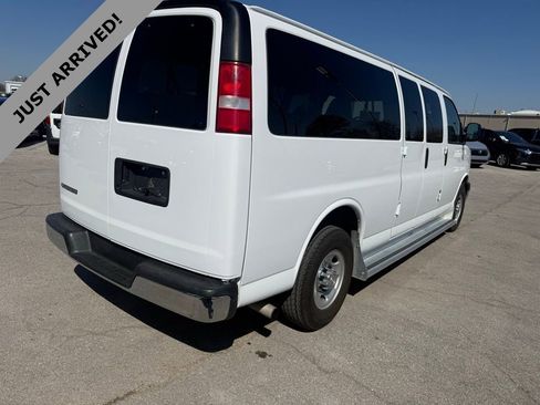 Used 2017 Chevrolet Express 3500 LT w/ LT Preferred Equipment Group image 5