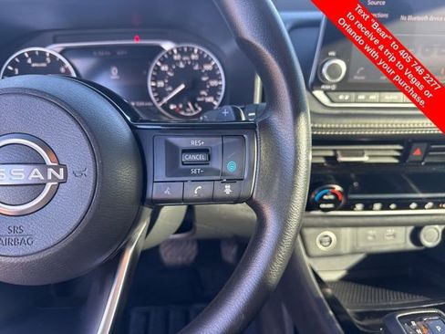 Used 2022 Nissan Rogue SV image 19