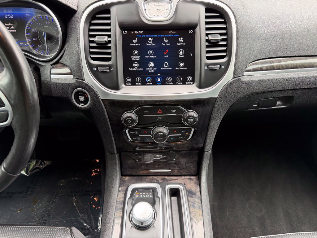 Used 2019 Chrysler 300 Limited RWD image 11