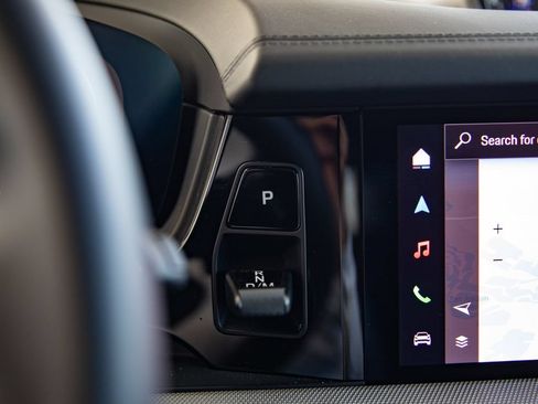 Certified 2026 Porsche Cayenne AWD/4WD image 24