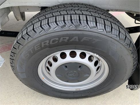 Used 2023 Mercedes-Benz Sprinter 2500 image 24