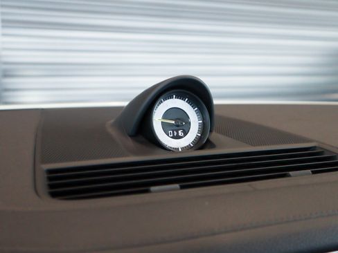 Certified 2023 Porsche Panamera 4 AWD/4WD image 24