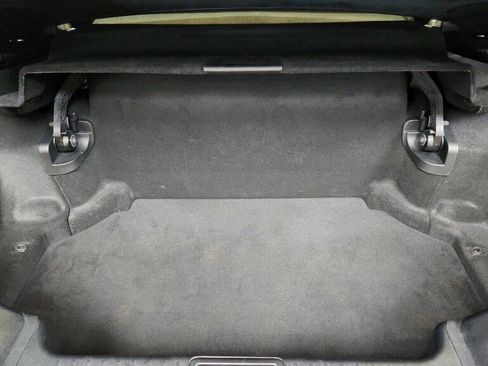 Used 2013 Mercedes-Benz SL 63 AMG image 27