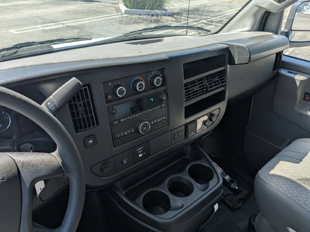 Used 2026 GMC Savana 3500 Extended w/ Driver Convenience Package RWD image 24