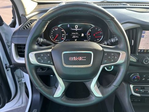 Used 2024 GMC Terrain Denali image 7