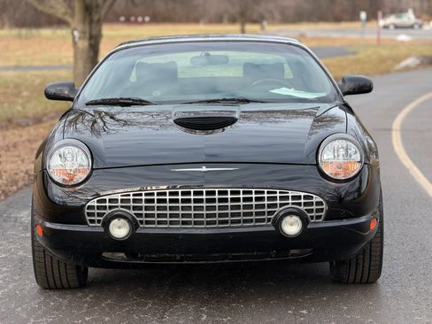 Used 2002 Ford Thunderbird image 2