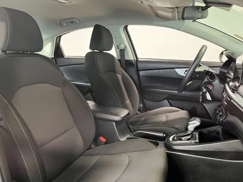 Used 2023 Kia Forte LX FWD image 10