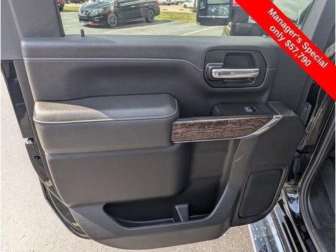 Used 2022 GMC Sierra 2500 Denali image 12