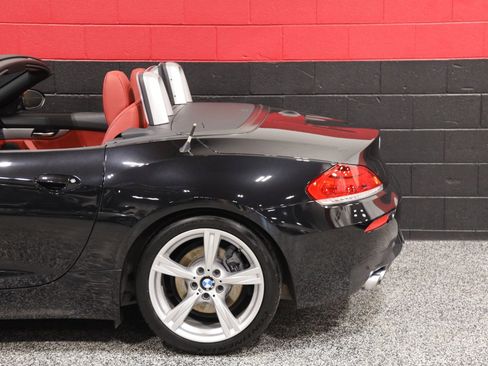 Used 2012 BMW Z4 sDrive28i w/ M Sport Pkg image 23