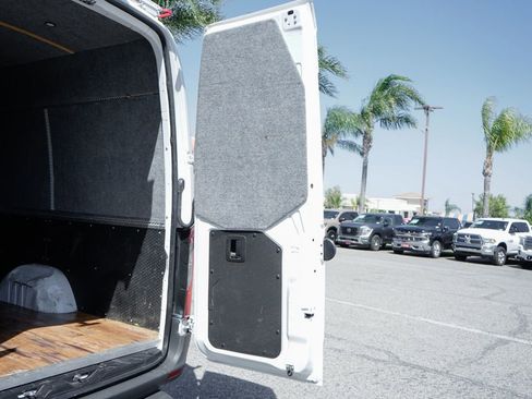 Used 2019 Mercedes-Benz Sprinter 170 Cargo image 10