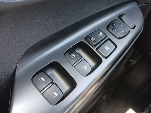Used 2020 Hyundai Kona SE FWD image 27