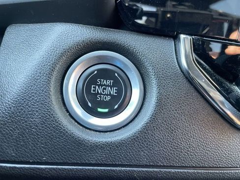 Used 2023 Chevrolet Colorado W/T image 16