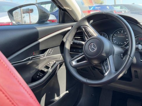 Used 2025 MAZDA CX-30 AWD 2.5 S w/ Preferred Package image 12