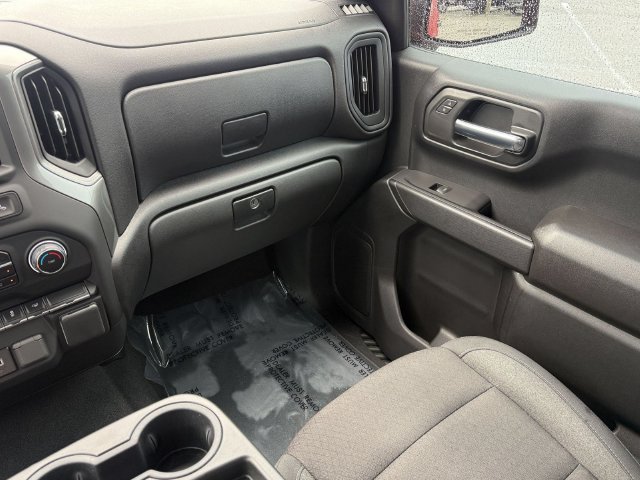 Used 2026 Chevrolet Silverado 1500 Custom RWD image 17