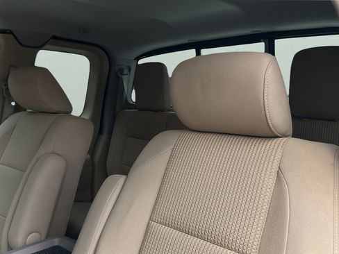 Used 2015 Nissan Titan SV w/ SV Value Truck Package RWD image 14