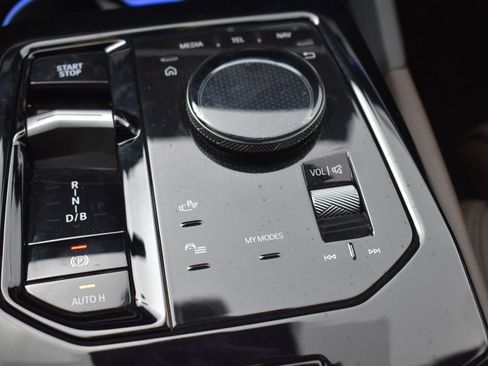 Used 2024 BMW i5 M60 image 26