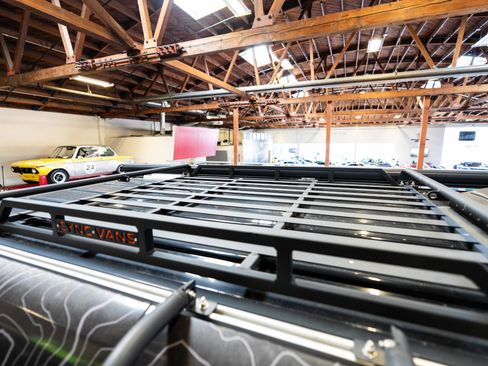 Used 2021 Mercedes-Benz Sprinter 2500 w/ Premium Plus Package image 70