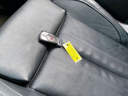 Used 2018 Audi Q5 2.0T Premium Plus w/ Premium Plus Package image 10