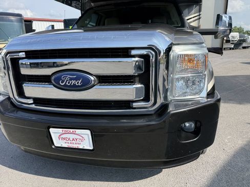 Used 2016 Ford F550 2WD Regular Cab Super Duty image 5