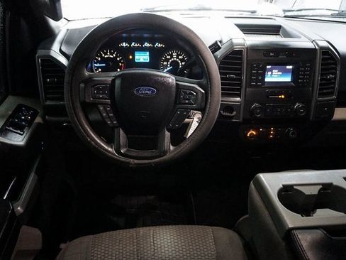 Used 2017 Ford F150 XLT image 13