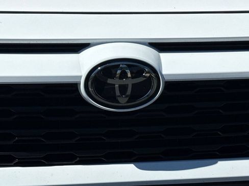 Used 2024 Toyota RAV4 XLE FWD image 8